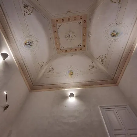 La Bella Volta - Elegant Bed and Breakfast 3*